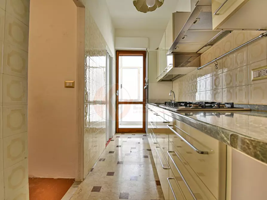 Immagine 9 di Appartamento in vendita  in via Barzini 4 a Sassari