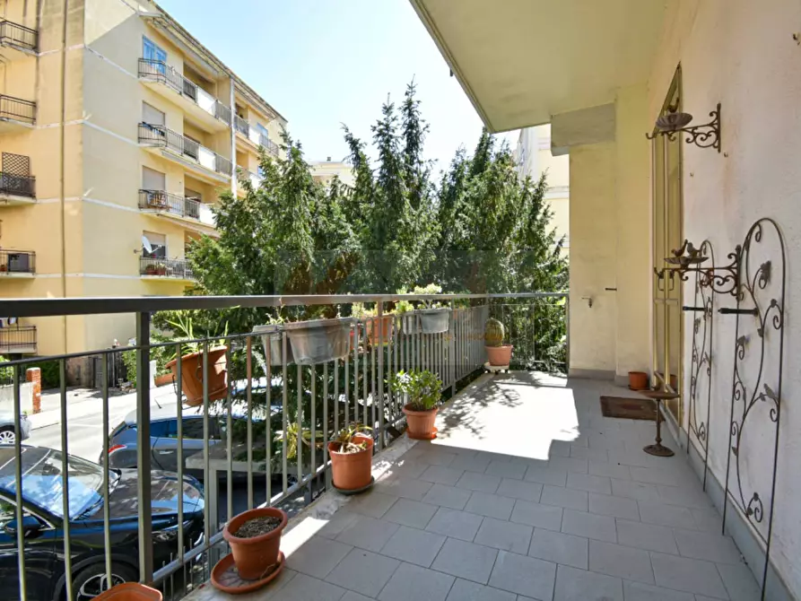 Immagine 12 di Appartamento in vendita  in via Barzini 4 a Sassari