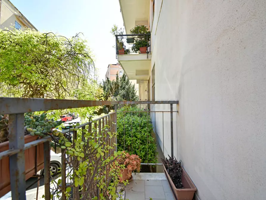 Immagine 14 di Appartamento in vendita  in via Barzini 4 a Sassari