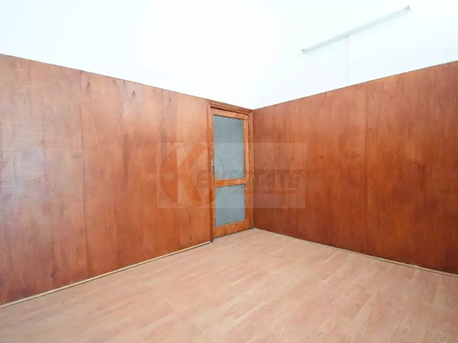 Immagine 4 di Locale commerciale in vendita  in Viale Umberto 117 a Sassari