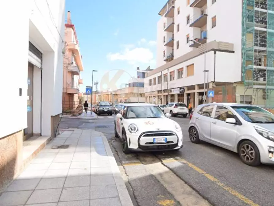 Immagine 21 di Locale commerciale in vendita  in VIA TRIESTE 20 a Nuoro