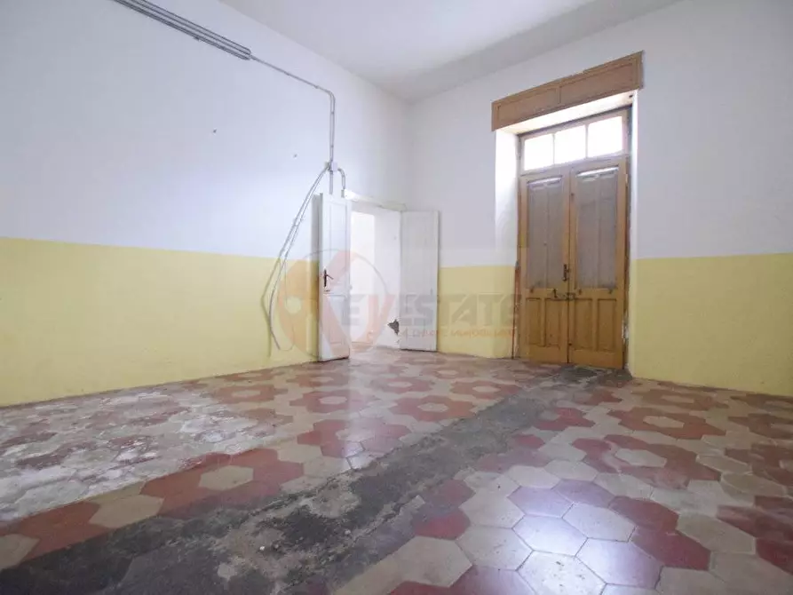 Immagine 12 di Locale commerciale in vendita  in VIA TRIESTE 20 a Nuoro