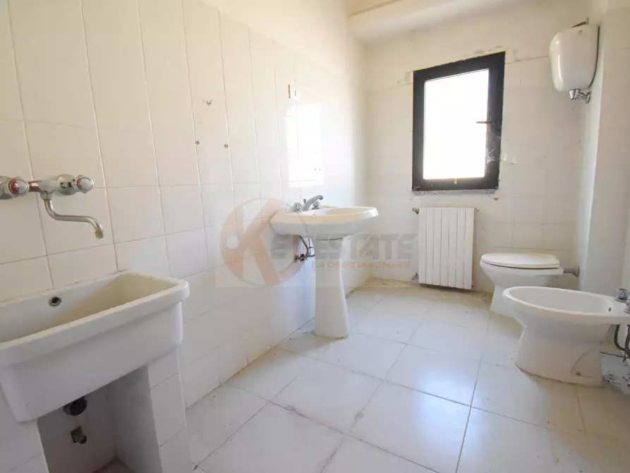 Immagine 18 di Capannone industriale in vendita  in zona industriale a Badesi