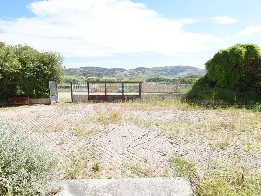 Immagine 20 di Capannone industriale in vendita  in zona industriale a Badesi