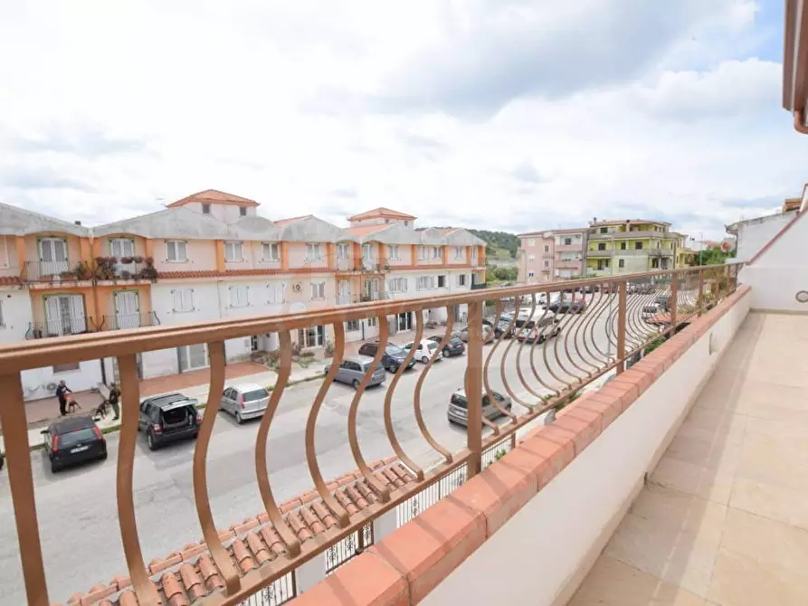 Immagine 39 di Villetta a schiera in vendita  in VIA CUCCA 46 a Nuoro