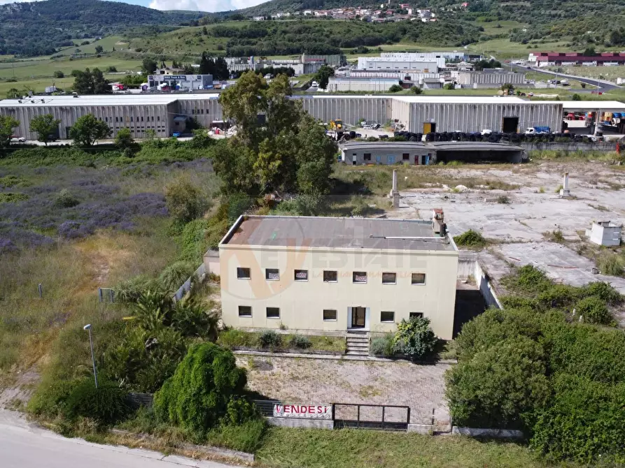 Immagine 30 di Capannone industriale in vendita  in zona industriale a Badesi