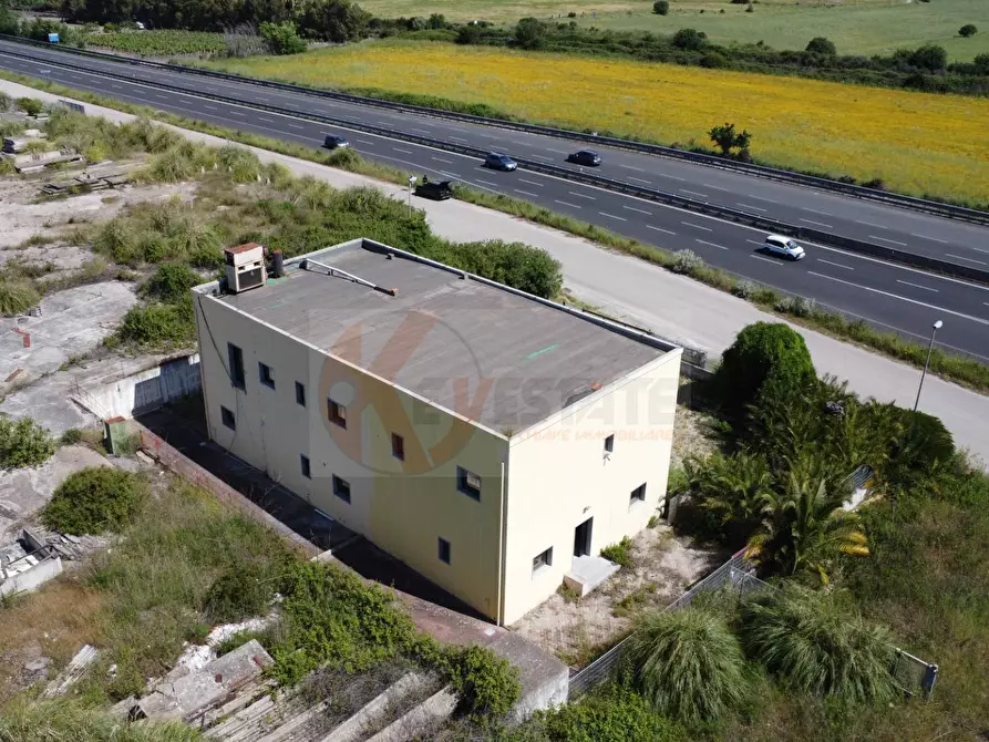 Immagine 34 di Capannone industriale in vendita  in zona industriale a Badesi