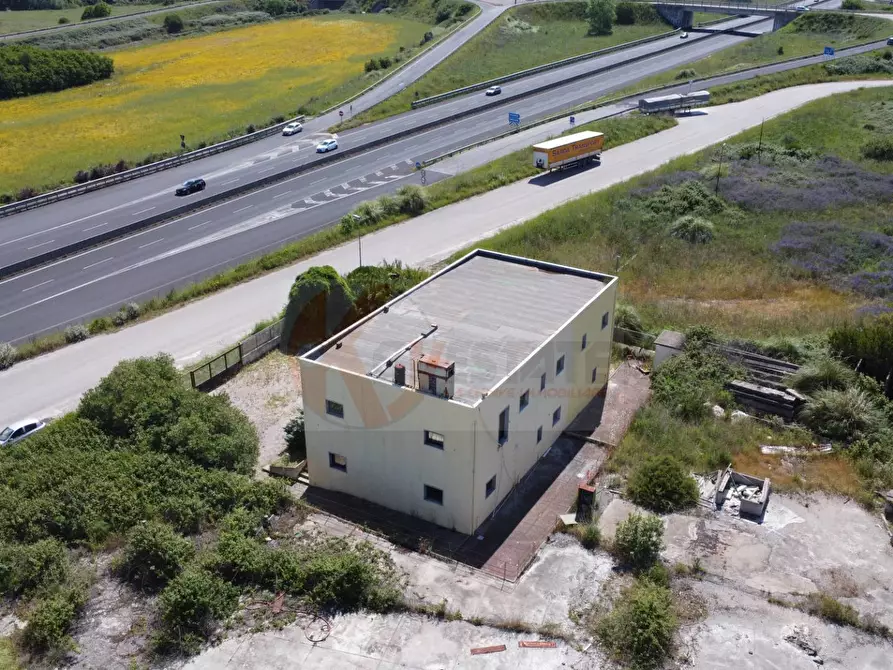 Immagine 35 di Capannone industriale in vendita  in zona industriale a Badesi