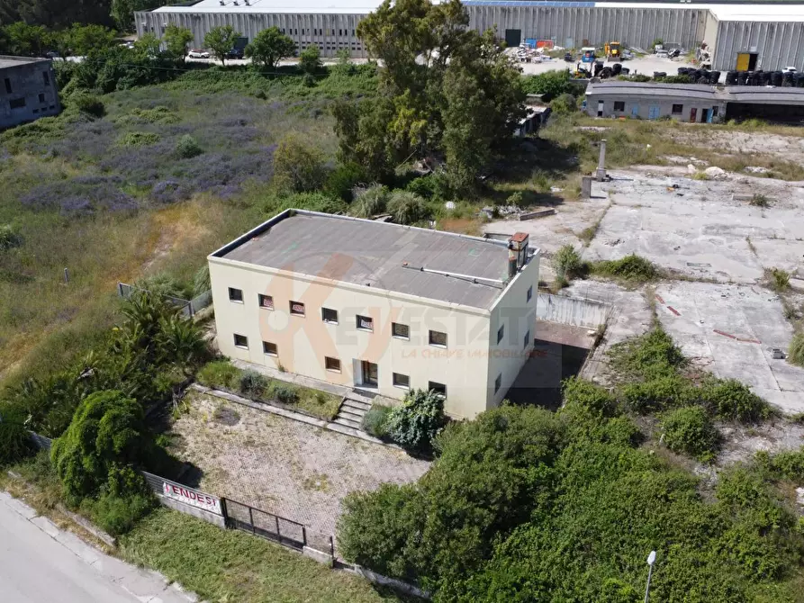 Immagine 36 di Capannone industriale in vendita  in zona industriale a Badesi