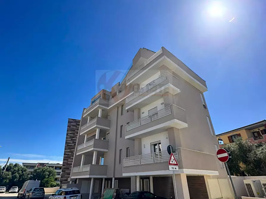 Immagine 1 di Appartamento in vendita  in Via Labriola 5 a Olbia