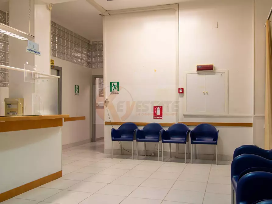 Immagine 5 di Locale commerciale in vendita  in via Sassari 61 a Porto Torres