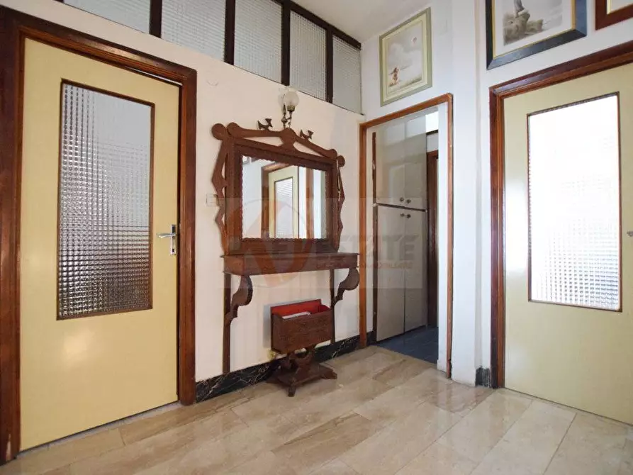 Immagine 8 di Casa indipendente in vendita  in Via Brofferio 10 a Nuoro