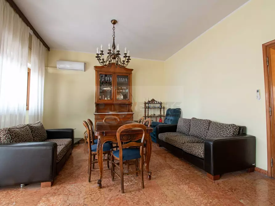 Immagine 12 di Appartamento in vendita  in Viale Dante 4 a Sassari