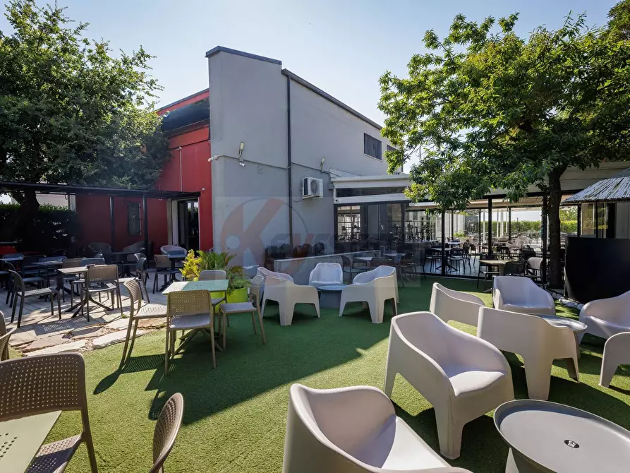 Immagine 1 di Attività commerciale in vendita  in via Degli Artigiani 17 a Macomer