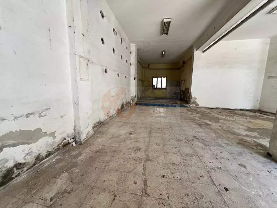 Immagine 11 di Locale commerciale in vendita  in via Stanis Manca 9 a Sassari