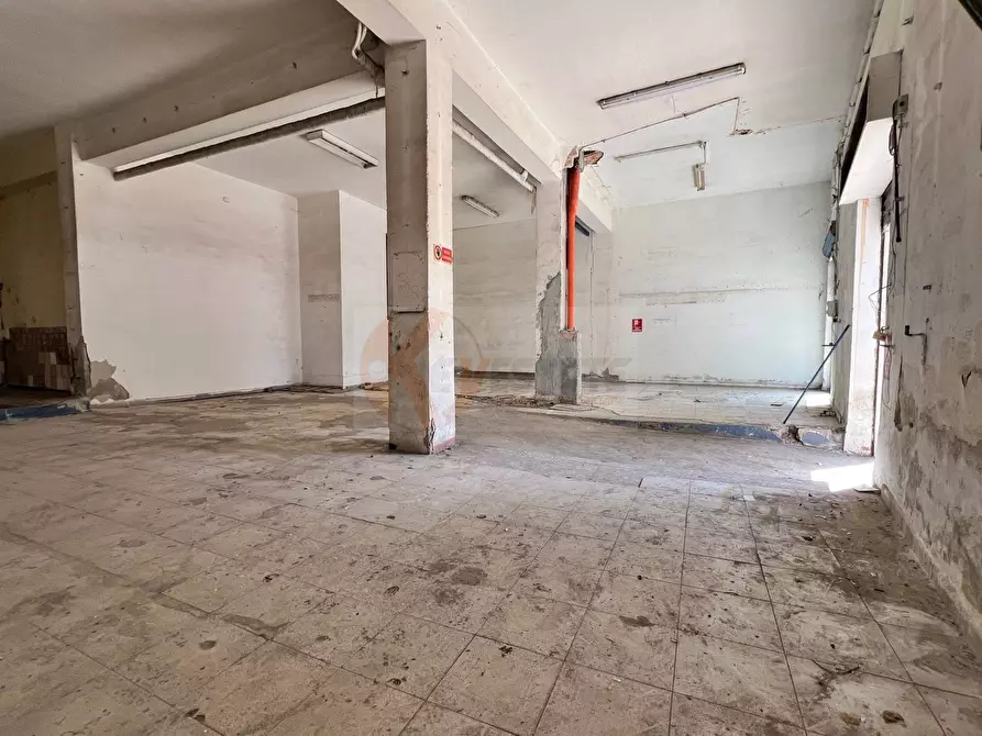 Immagine 10 di Locale commerciale in vendita  in via Stanis Manca 9 a Sassari