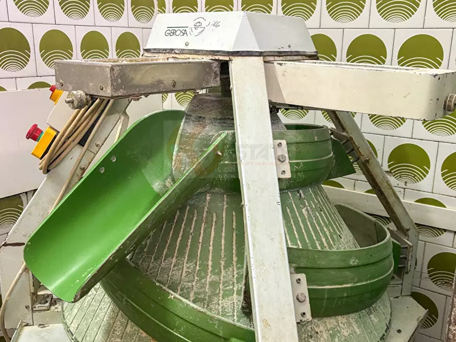 Immagine 21 di Attività commerciale in vendita  in via Roma 49 a Osilo