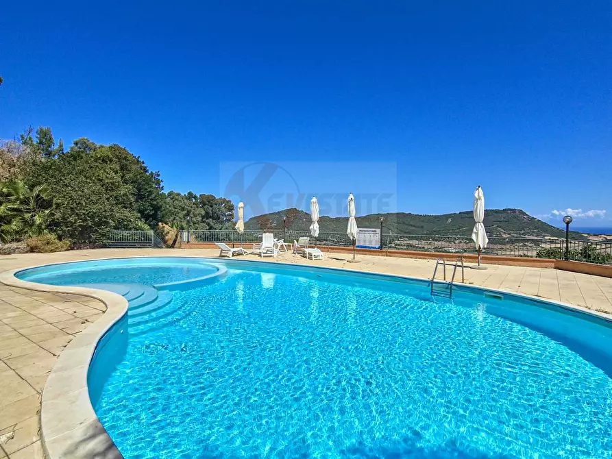 Immagine 1 di Appartamento in vendita  in Strada statale 134 di Castelsardo snc a Castelsardo