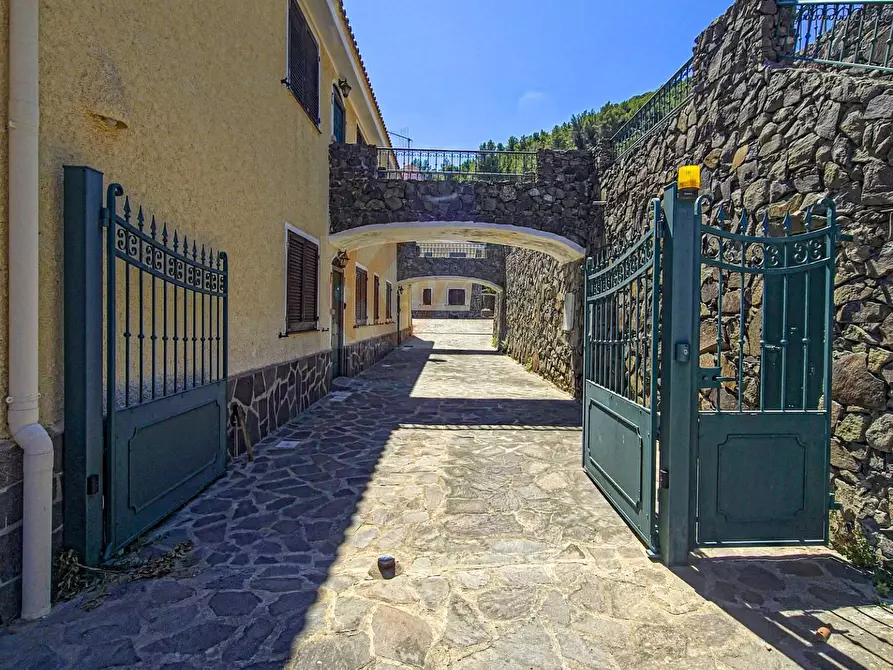 Immagine 18 di Appartamento in vendita  in Strada statale 134 di Castelsardo snc a Castelsardo