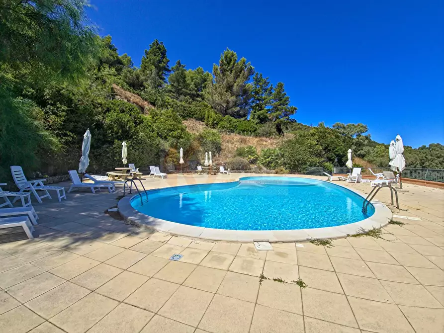 Immagine 20 di Appartamento in vendita  in Strada statale 134 di Castelsardo snc a Castelsardo