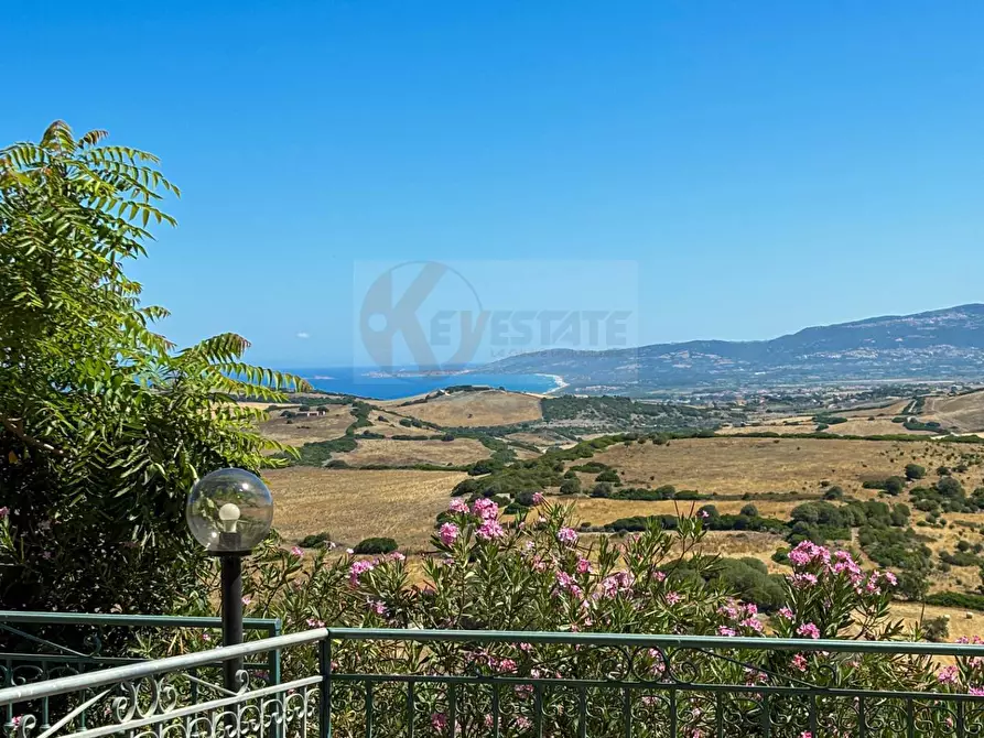 Immagine 4 di Appartamento in vendita  in Strada statale 134 di Castelsardo snc a Castelsardo