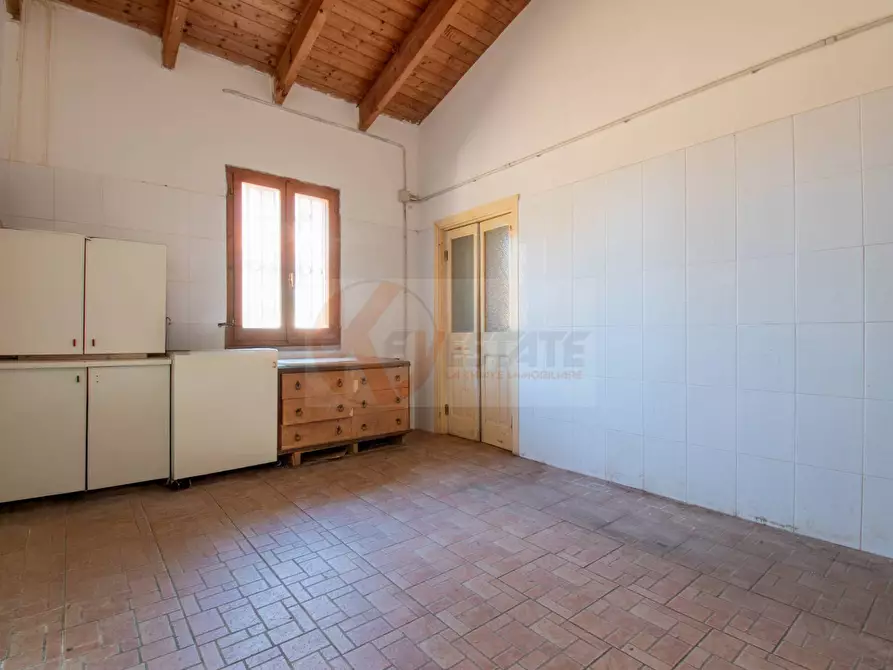 Immagine 13 di Locale commerciale in vendita  in SP 28 km 15 snc a Anela