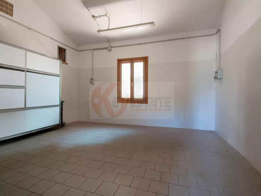 Immagine 14 di Locale commerciale in vendita  in SP 28 km 15 snc a Anela