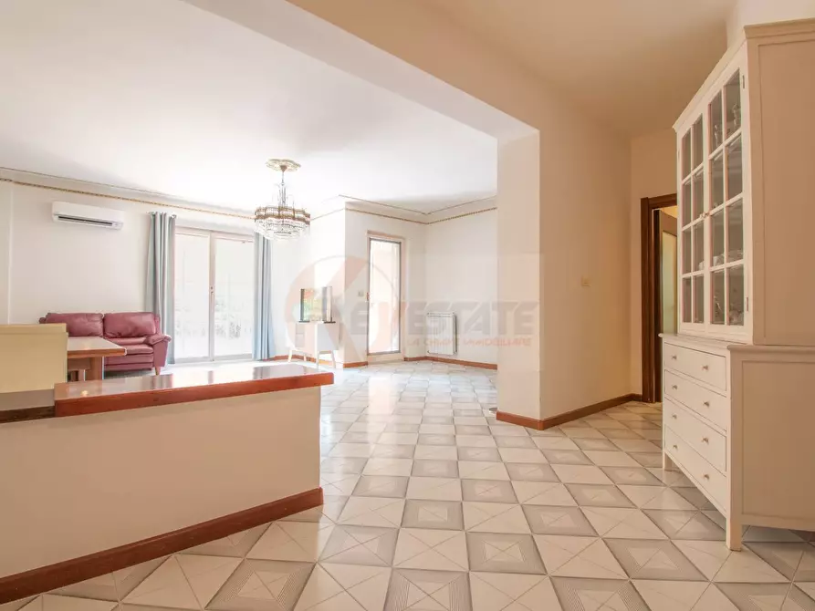 Immagine 2 di Appartamento in vendita  in Via Principessa Jolanda 68 a Sassari