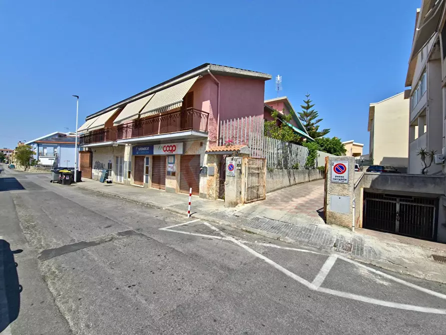 Immagine 19 di Appartamento in vendita  in Via Lenci 2 a Sassari