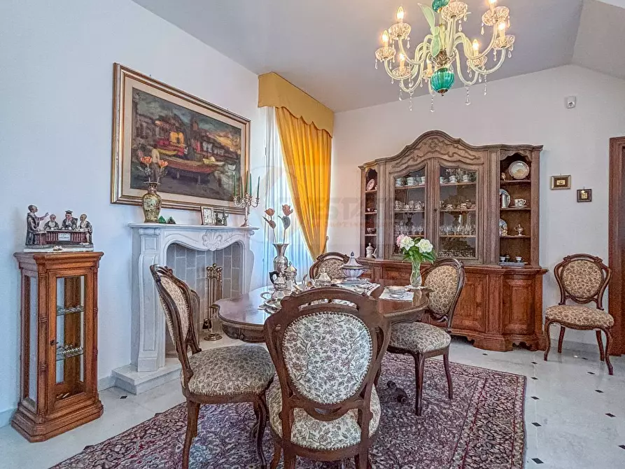 Immagine 13 di Villa in vendita  in Via Olbia 4 a Luras