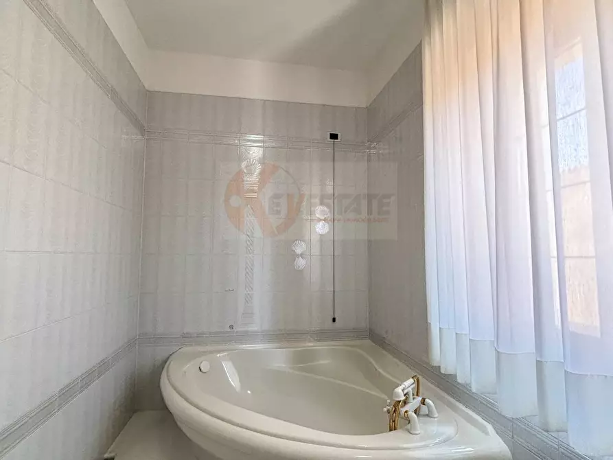 Immagine 38 di Villa in vendita  in Via Olbia 4 a Luras