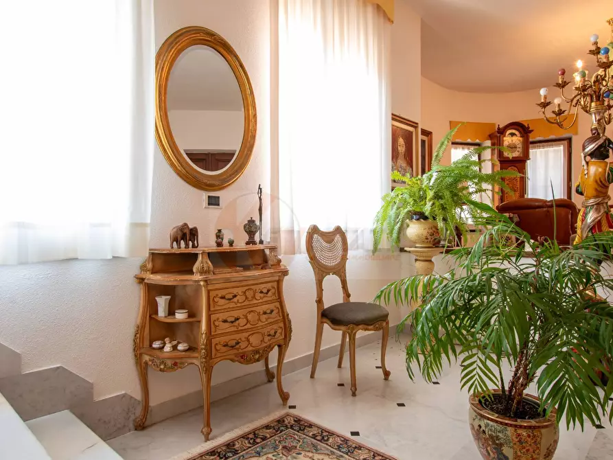 Immagine 12 di Villa in vendita  in Via Olbia 4 a Luras