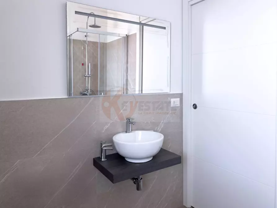 Immagine 60 di Appartamento in vendita  in Via Canepa 1 a Alghero