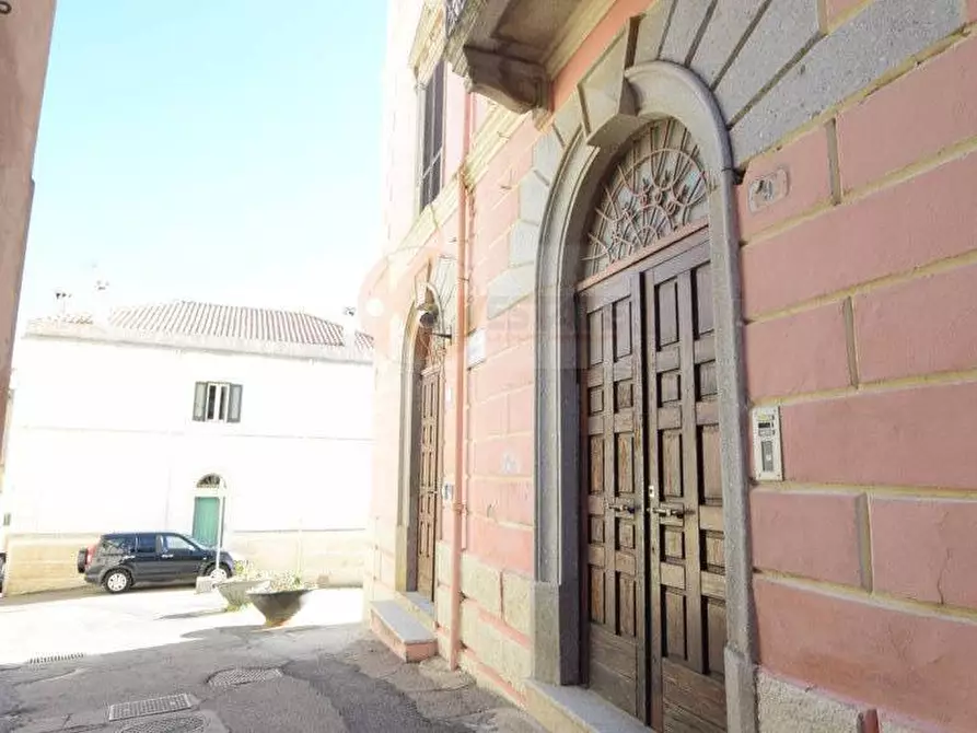 Immagine 27 di Ufficio in affitto  in VIA CAVOUR 9 a Nuoro