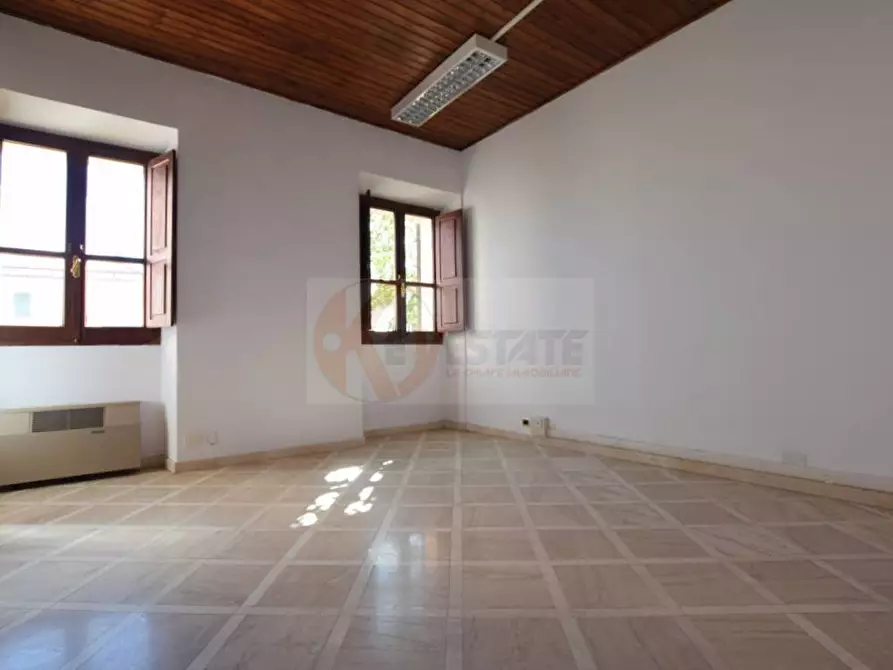 Immagine 10 di Ufficio in affitto  in VIA CAVOUR 9 a Nuoro