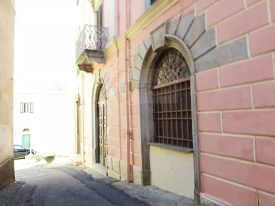 Immagine 18 di Locale commerciale in affitto  in via Camilo Benso Conte di Cavour 7 a Nuoro