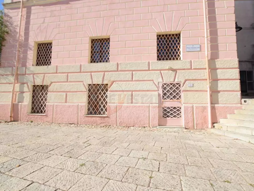 Immagine 13 di Locale commerciale in affitto  in piazza Satta 10 a Nuoro