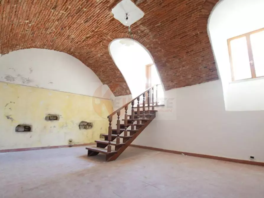 Immagine 2 di Locale commerciale in affitto  in piazza Satta 10 a Nuoro