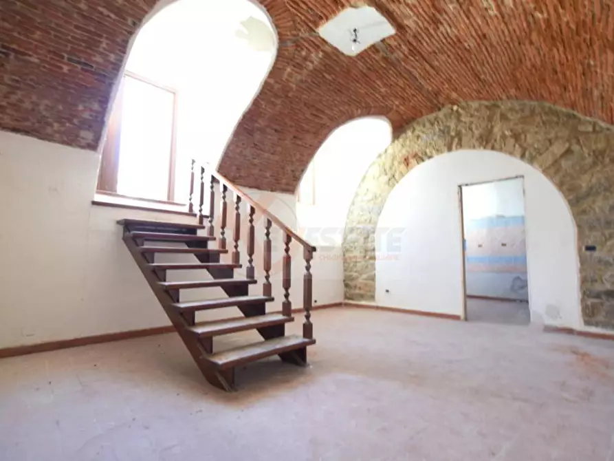 Immagine 1 di Locale commerciale in affitto  in piazza Satta 10 a Nuoro