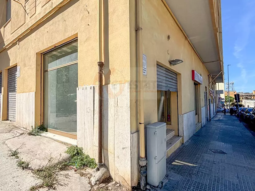 Immagine 14 di Attività commerciale in vendita  in VIA GORIZIA 55 a Sassari