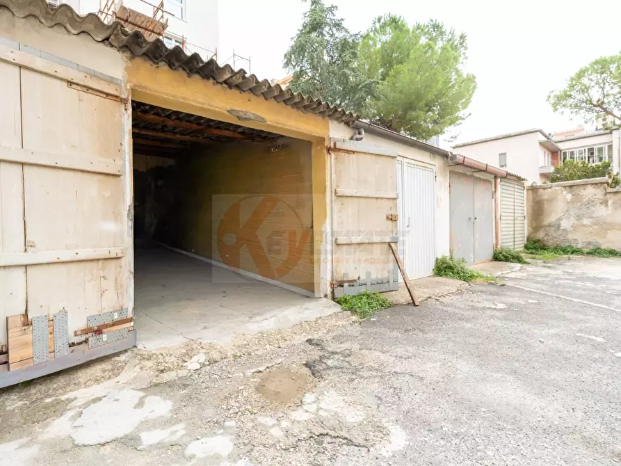 Immagine 2 di Box auto in vendita  in Via Pasubio 21 a Sassari