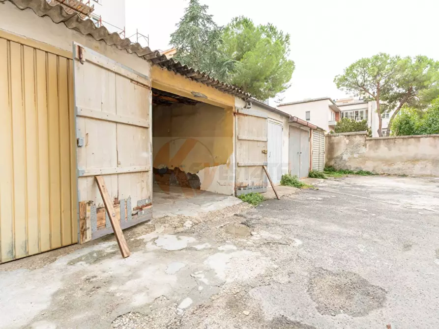 Immagine 8 di Box auto in vendita  in Via Pasubio 21 a Sassari