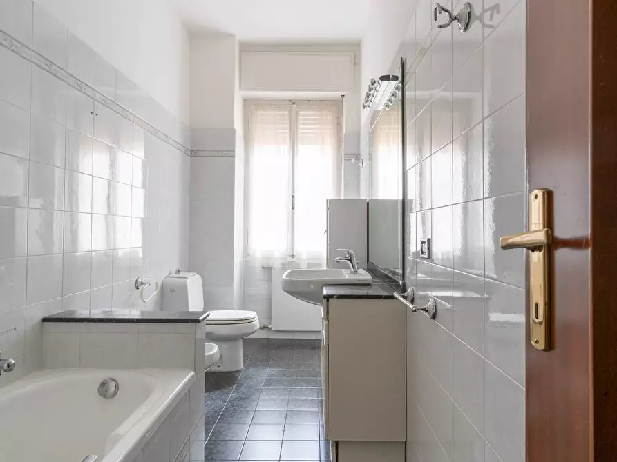 Immagine 36 di Appartamento in vendita  in via Matteotti 45 a Sassari