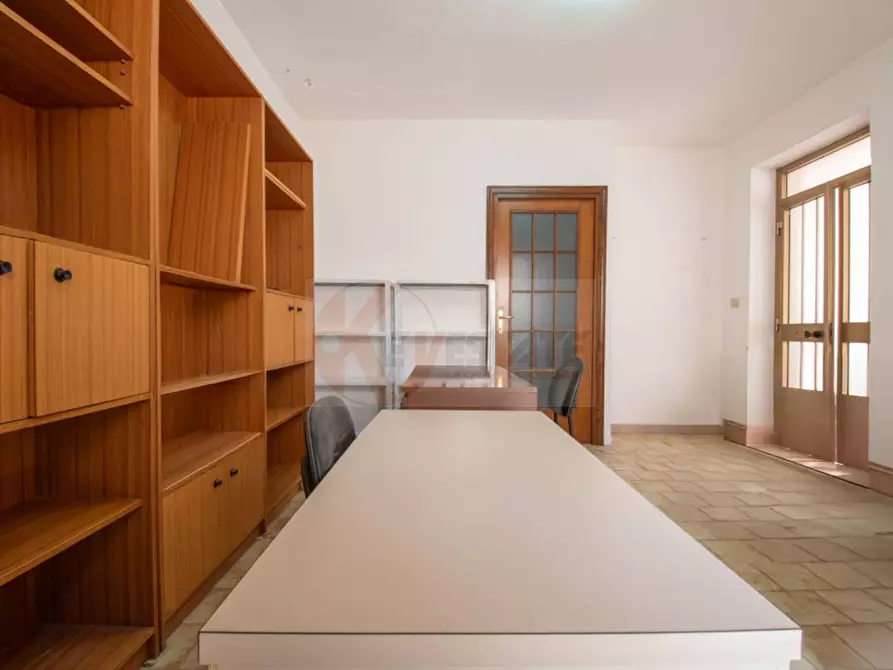 Immagine 5 di Cantina in vendita  in Via Mazzini 16 a Sassari