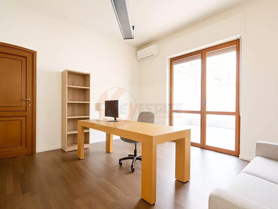 Immagine 9 di Appartamento in vendita  in Via Zanfarino 28 a Sassari