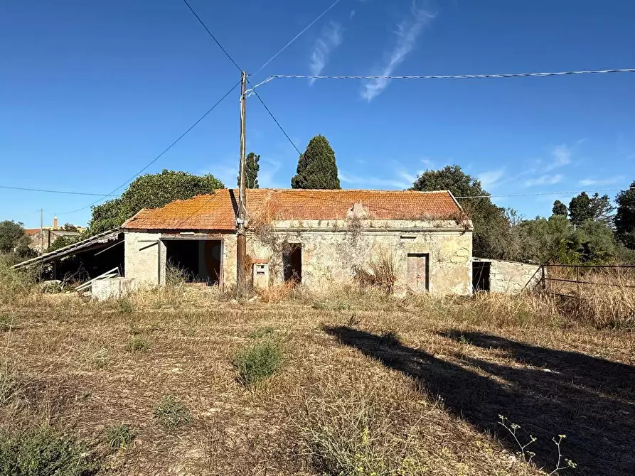 Immagine 18 di Terreno residenziale in vendita  in strada statale carlo felice a Sassari