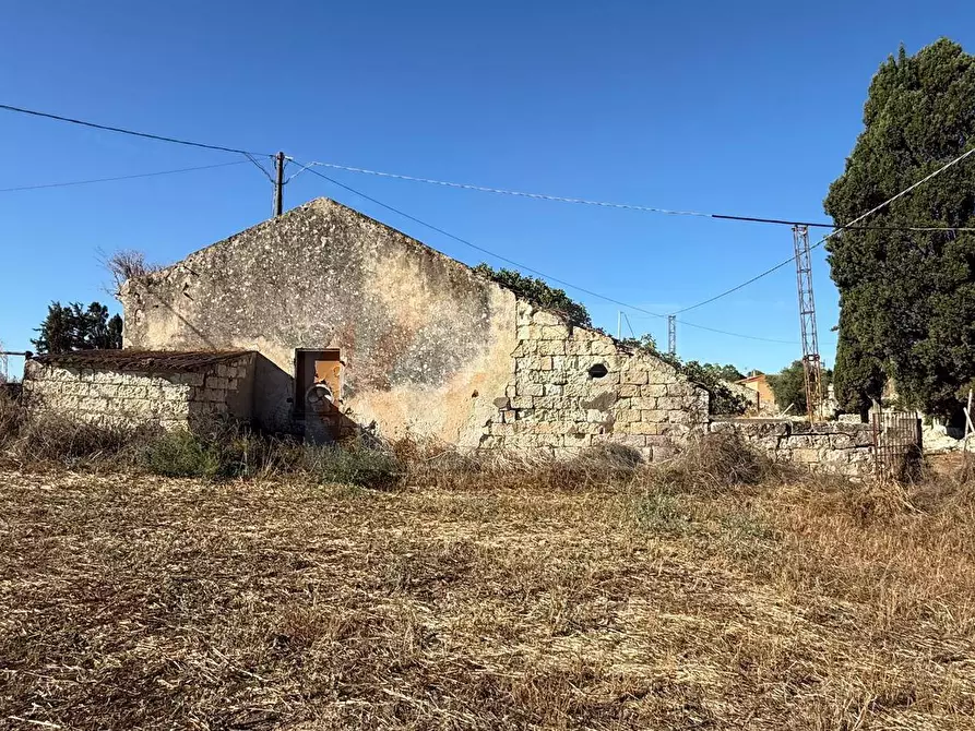 Immagine 19 di Terreno residenziale in vendita  in strada statale carlo felice a Sassari