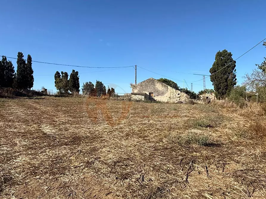 Immagine 20 di Terreno residenziale in vendita  in strada statale carlo felice a Sassari