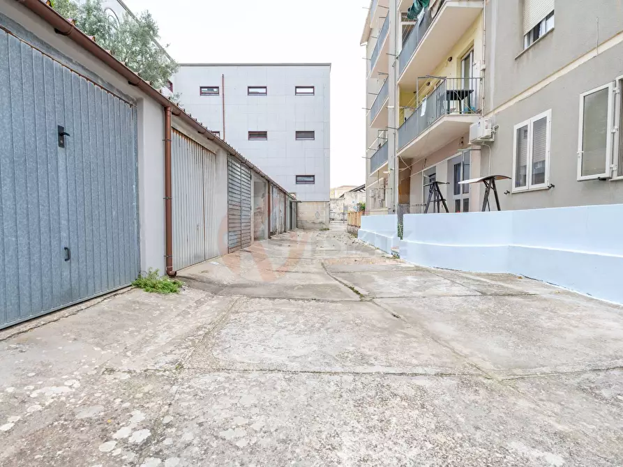 Immagine 30 di Appartamento in vendita  in via Armando Diaz 26 a Sassari