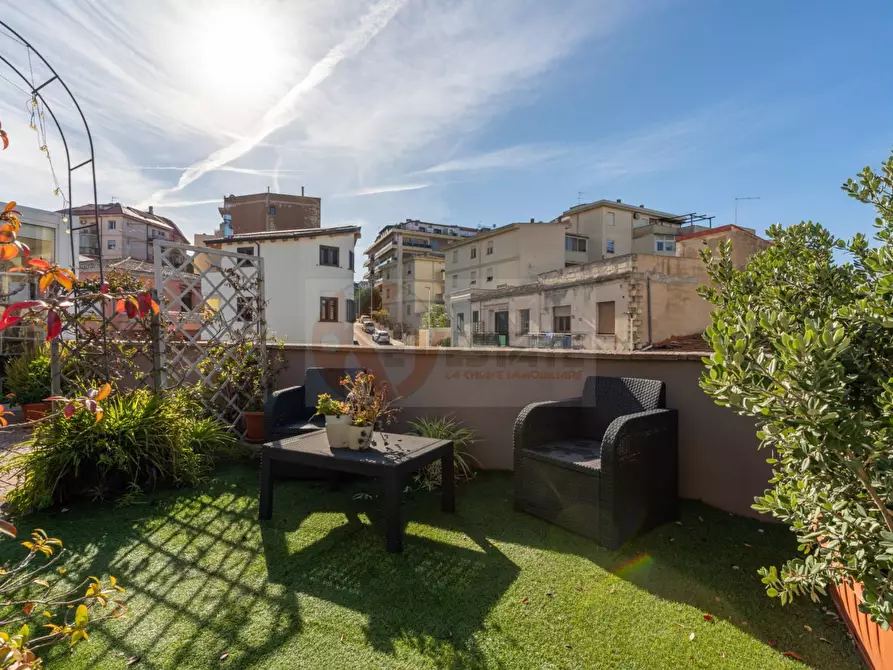 Immagine 11 di Appartamento in vendita  in via Monsignor Marongiu 17 a Sassari